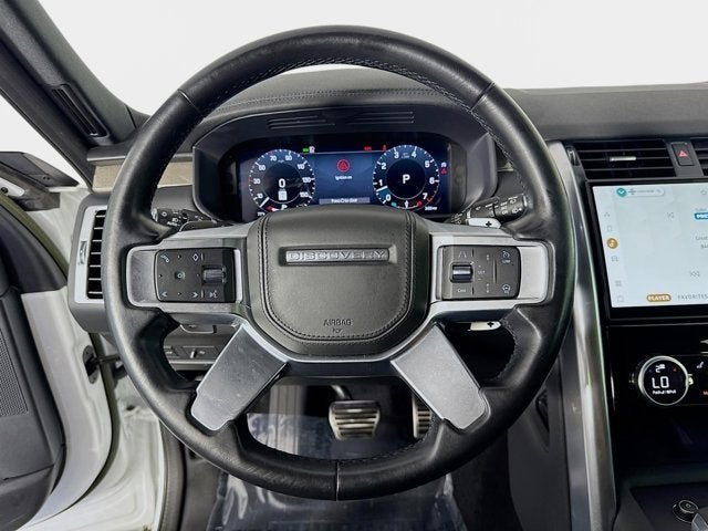 2023 Land Rover Discovery Metropolitan Edition