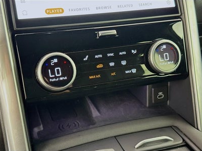 2023 Land Rover Discovery Metropolitan Edition