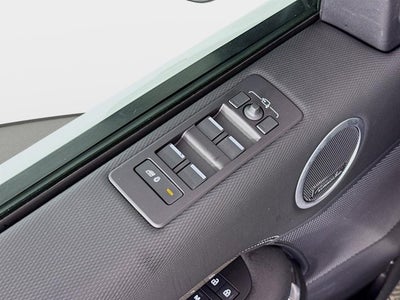 2023 Land Rover Discovery Metropolitan Edition