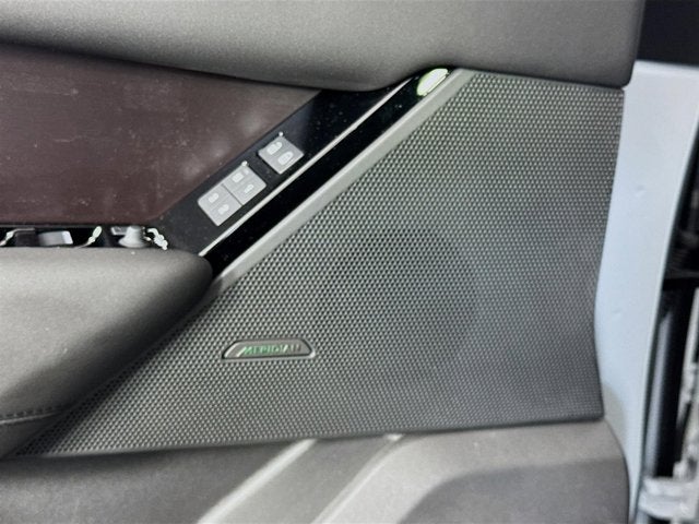 2026 Land Rover Range Rover Velar Dynamic SE