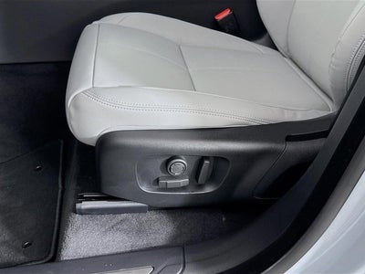 2026 Land Rover Range Rover Velar Dynamic SE