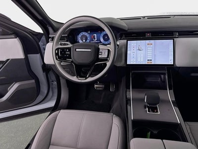 2026 Land Rover Range Rover Velar Dynamic SE