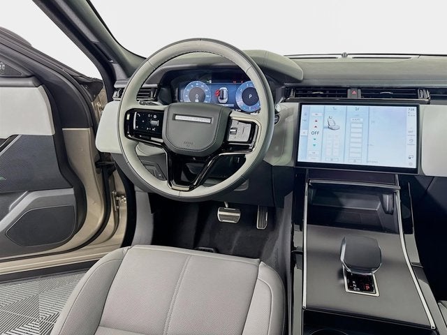 2026 Land Rover Range Rover Velar Dynamic SE