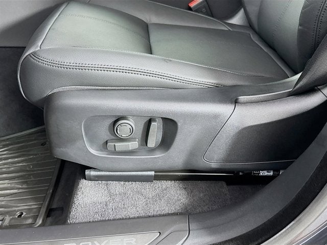 2026 Land Rover Range Rover Velar Dynamic SE