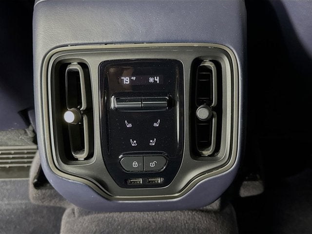 2023 Aston Martin DBX 707