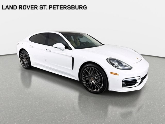 2023 Porsche Panamera 4 Platinum Edition