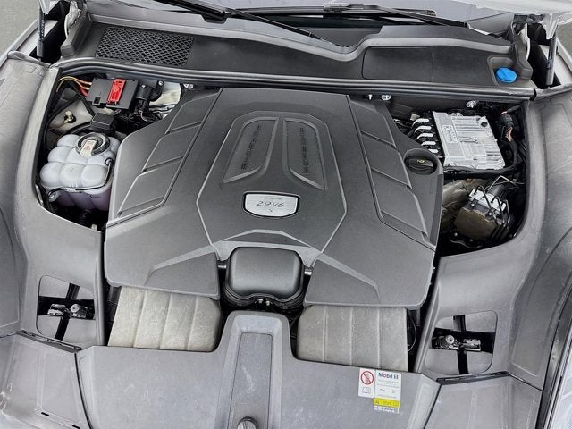 2023 Porsche Cayenne S Platinum Edition