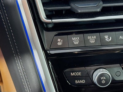 2025 BMW 8 Series M850i