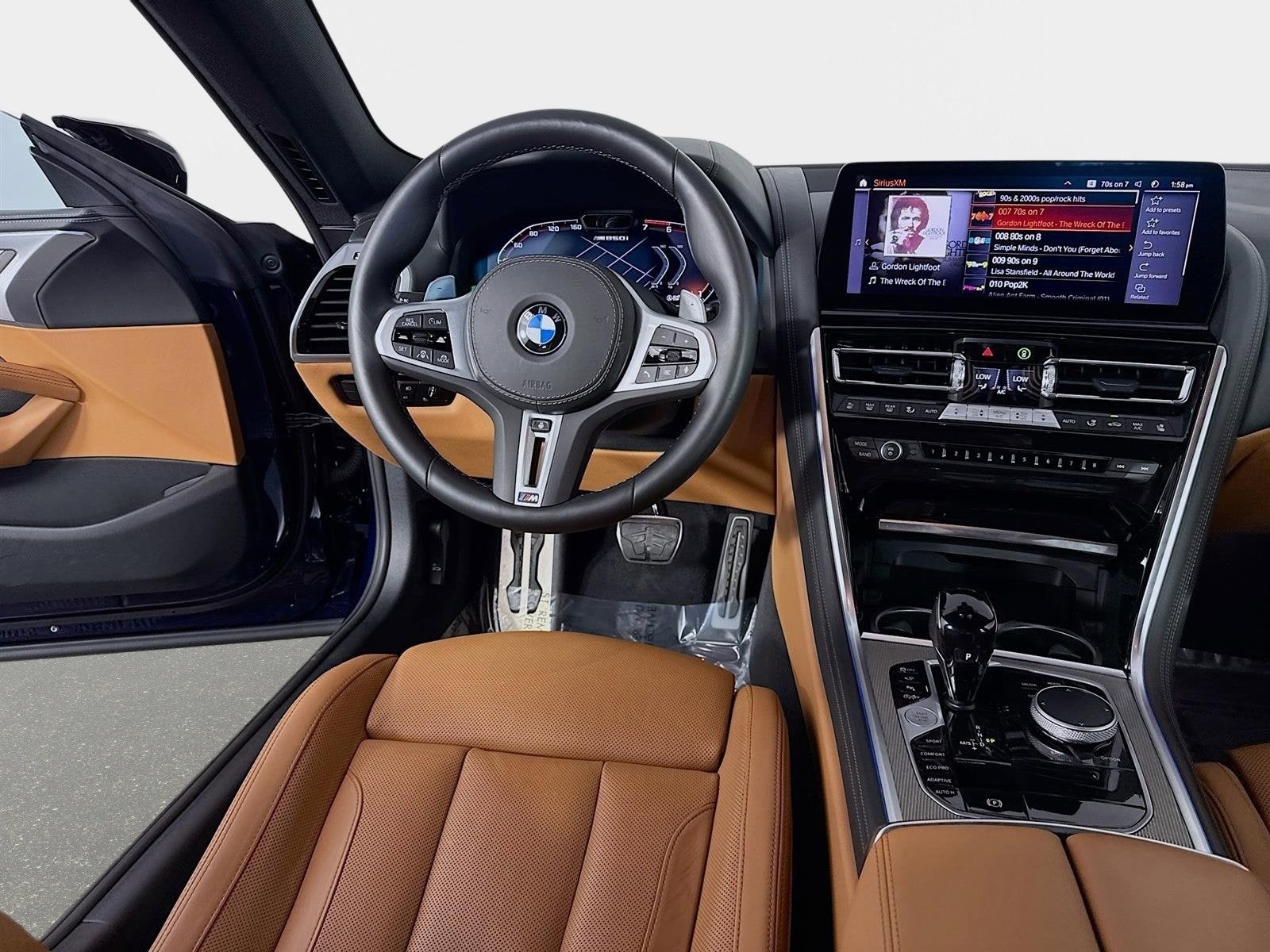 2025 BMW 8 Series M850i