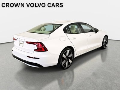 2024 Volvo S60 Recharge Plug-In Hybrid Plus Dark Theme
