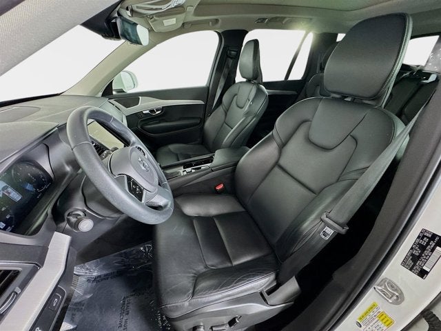 2022 Volvo XC90 Momentum