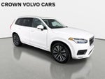2022 Volvo XC90 Momentum