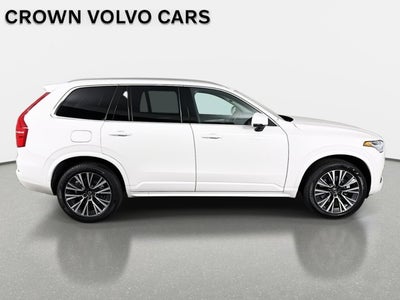 2022 Volvo XC90 Momentum