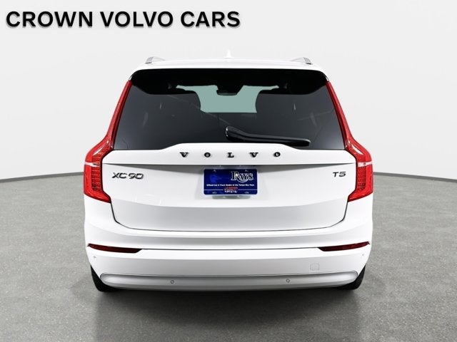 2022 Volvo XC90 Momentum