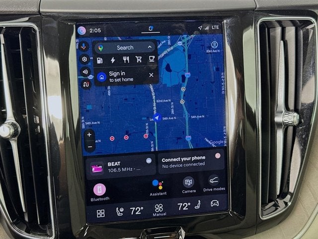 2023 Volvo XC60 Recharge Plug-In Hybrid Plus Bright Theme