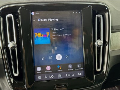 2023 Volvo XC40 Ultimate Dark Theme