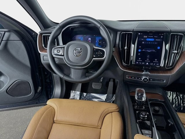 2023 Volvo XC60 Ultimate Bright Theme
