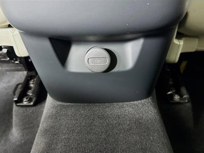 2023 Volvo XC60 Ultimate Bright Theme