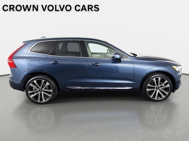 2023 Volvo XC60 Ultimate Bright Theme