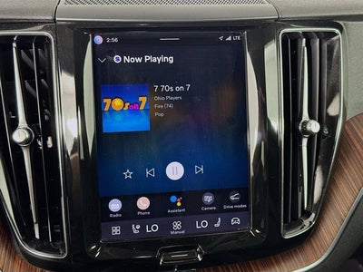 2023 Volvo XC60 Plus Dark Theme