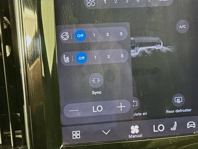 2023 Volvo XC60 Plus Dark Theme