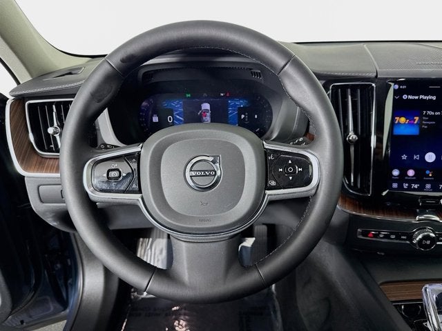 2023 Volvo XC60 Ultimate Dark Theme