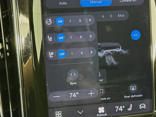 2023 Volvo XC60 Ultimate Dark Theme