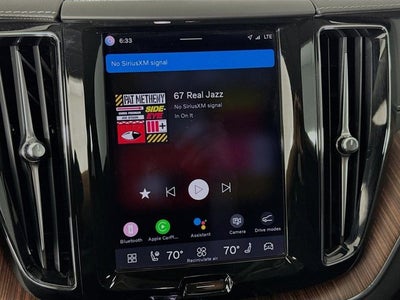 2023 Volvo XC60 Ultimate Bright Theme