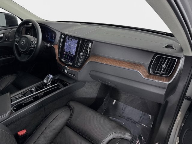2023 Volvo XC60 Ultimate Bright Theme