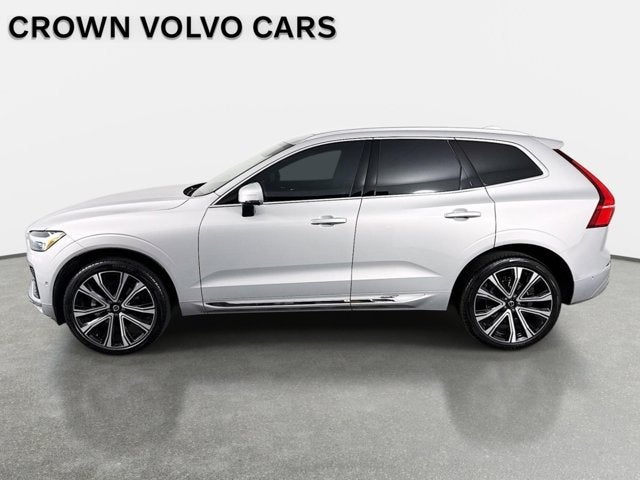 2023 Volvo XC60 Ultimate Bright Theme