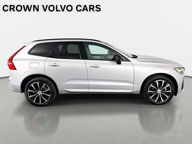 2023 Volvo XC60 Plus Dark Theme