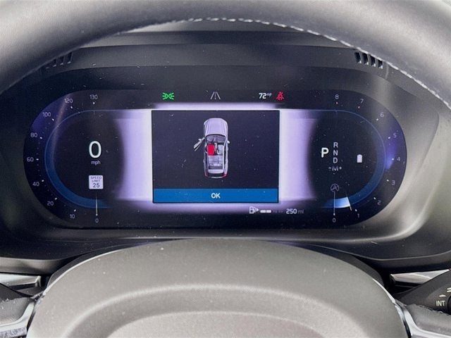 2023 Volvo XC60 Plus Bright Theme