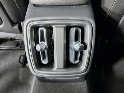 2023 Volvo XC40 Plus Bright Theme
