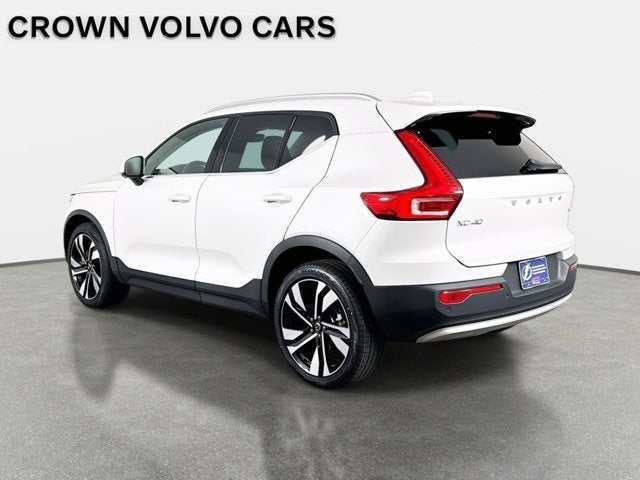 2023 Volvo XC40 Plus Bright Theme