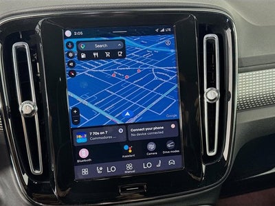 2023 Volvo XC40 Plus Dark Theme