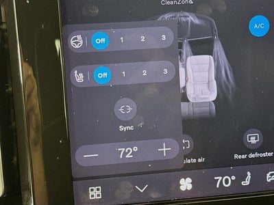 2023 Volvo XC40 Plus Dark Theme