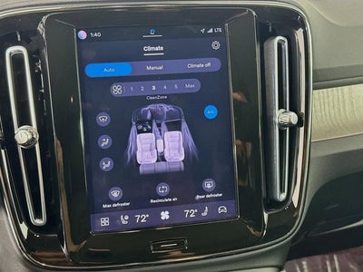 2023 Volvo XC40 Plus Dark Theme