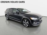 2025 Volvo V60 Cross Country Plus