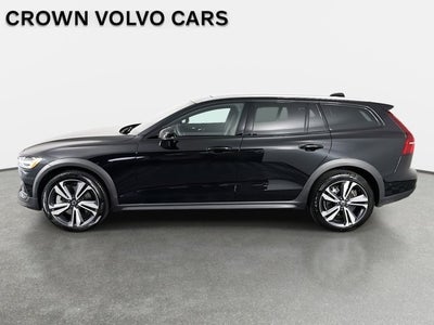 2025 Volvo V60 Cross Country Plus