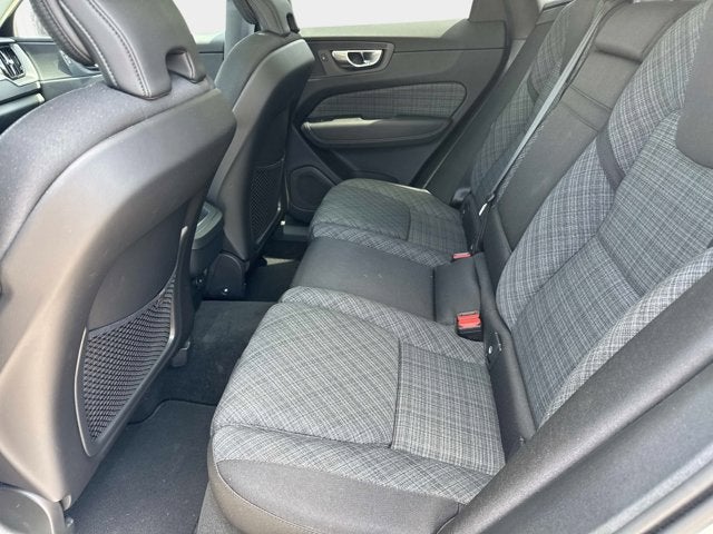 2025 Volvo XC60 Core