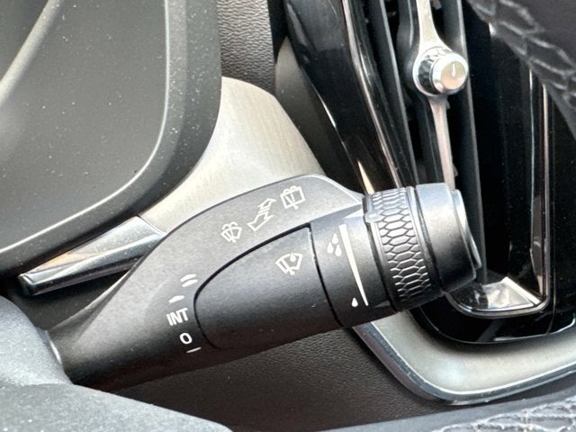 2025 Volvo XC60 Core