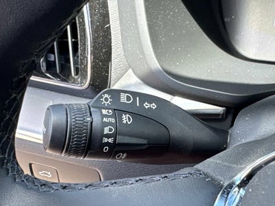 2025 Volvo XC60 Core