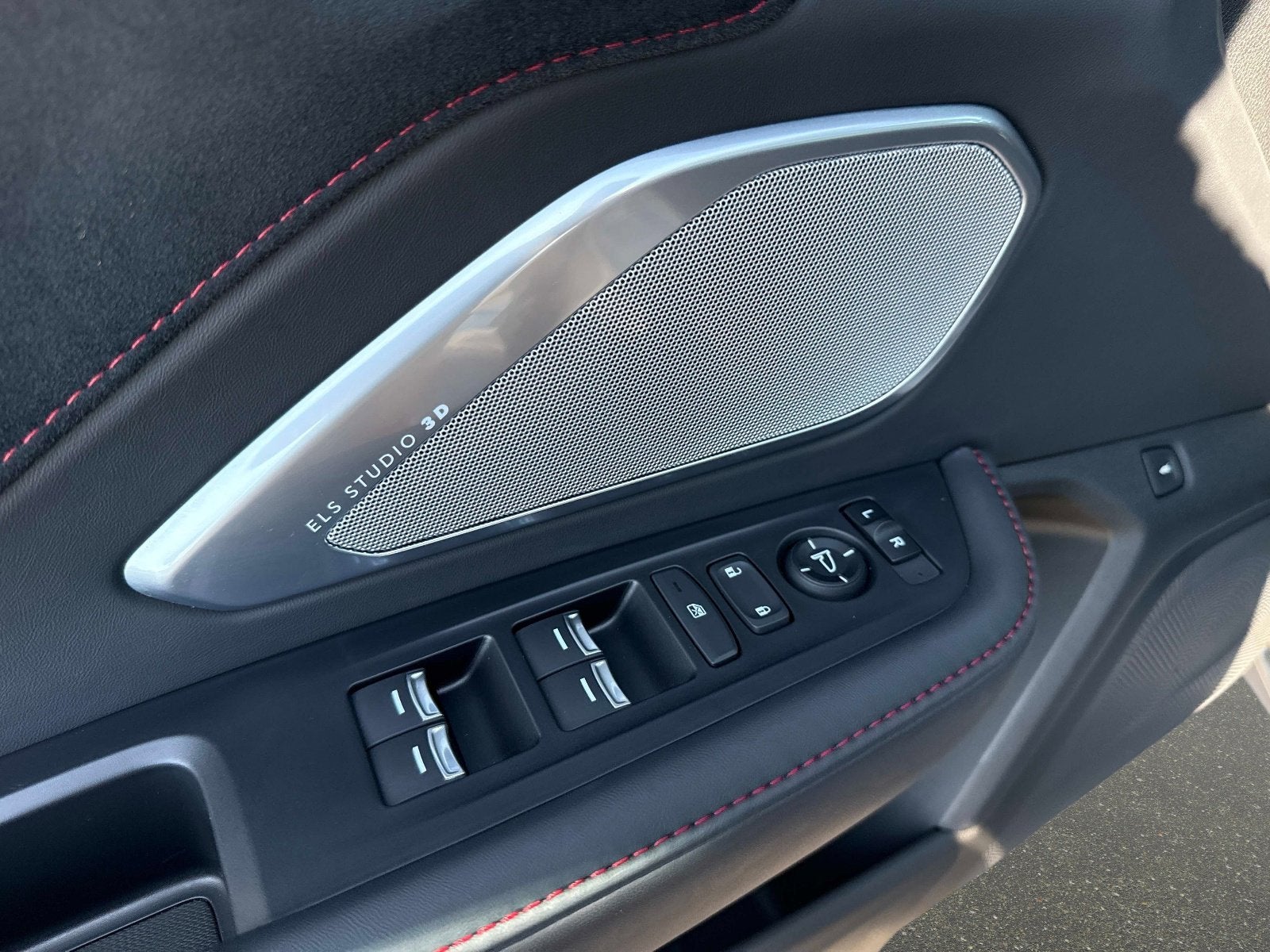 2025 Acura RDX w/A-Spec Package