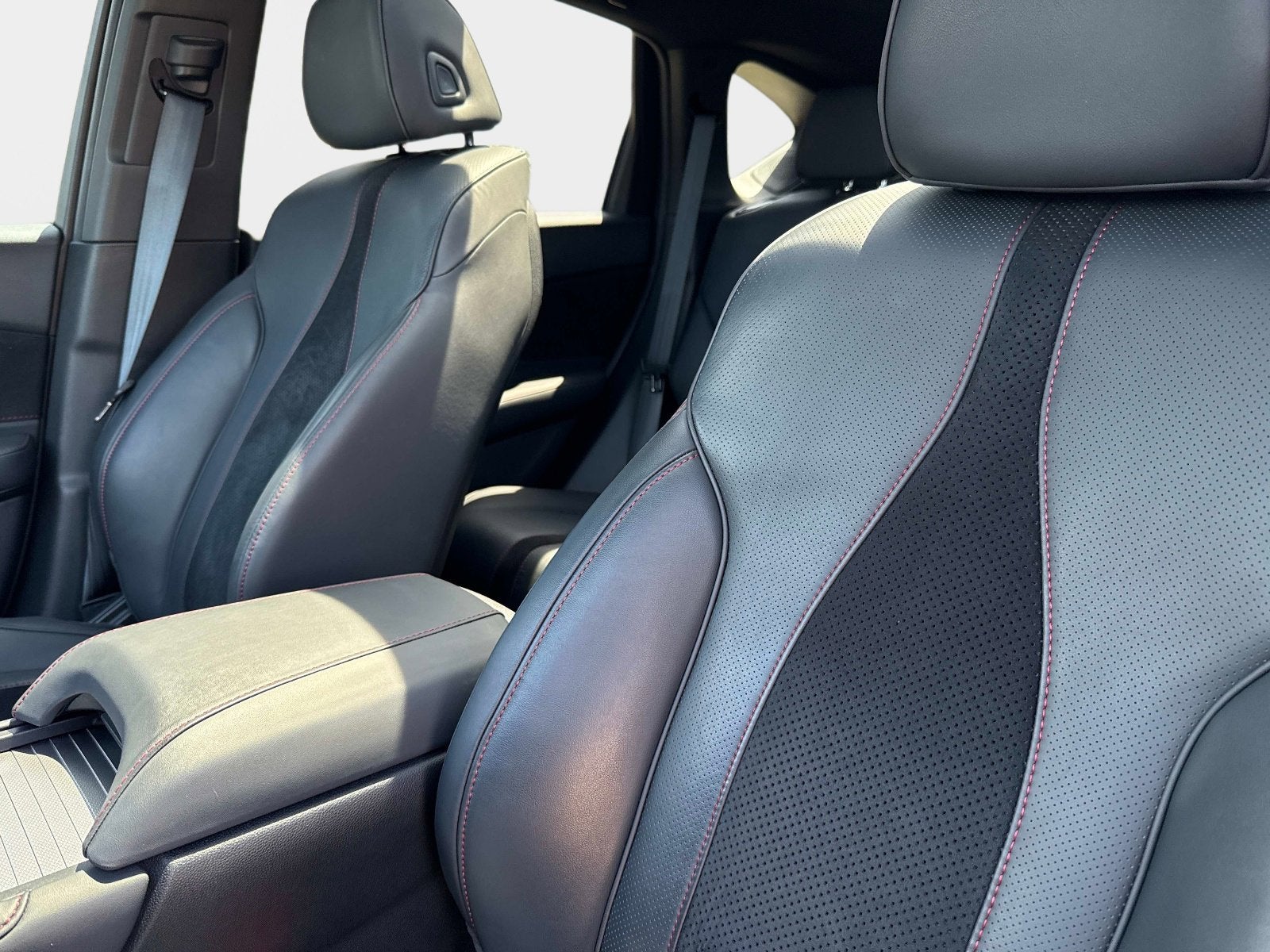 2024 Acura RDX w/A-Spec Advance Package