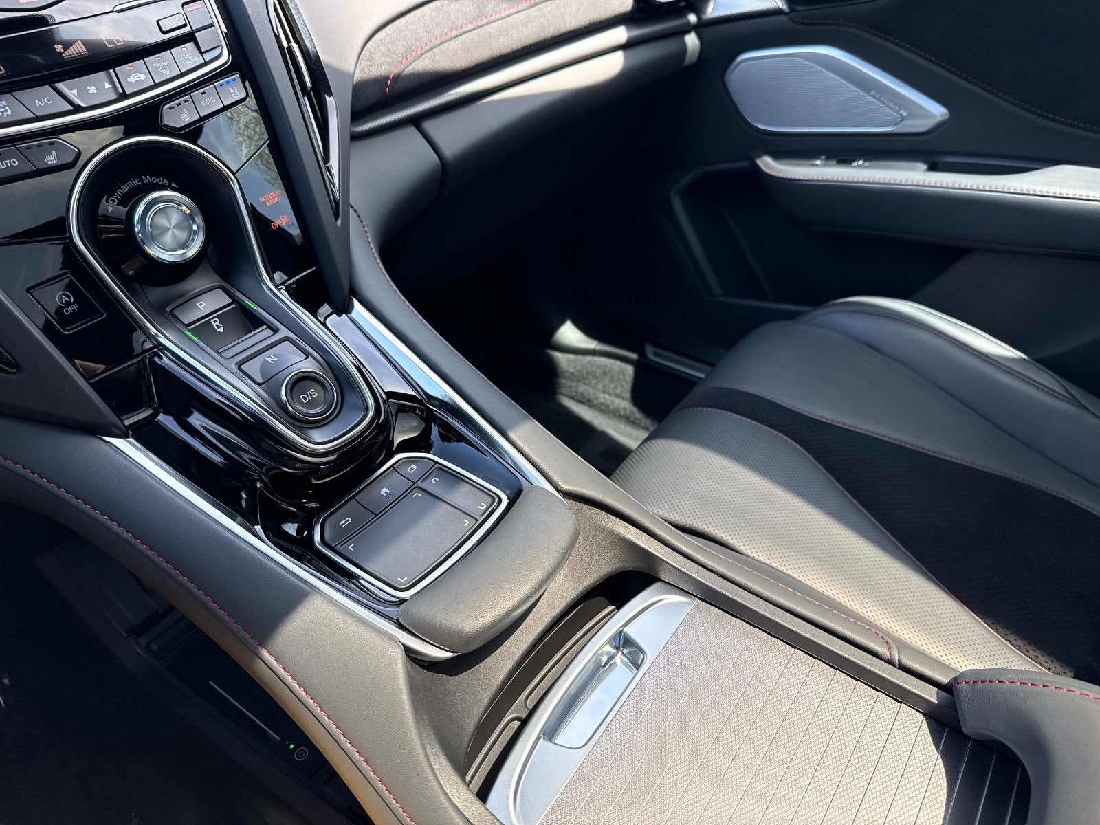 2024 Acura RDX w/A-Spec Advance Package