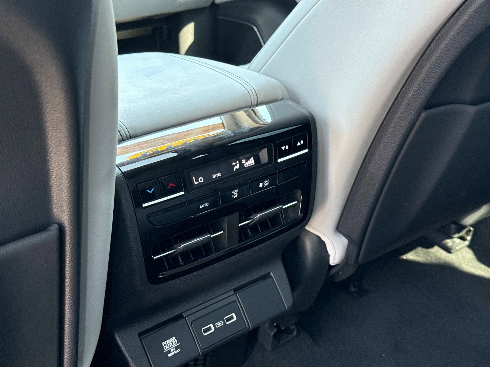 2023 Acura MDX w/Technology Package