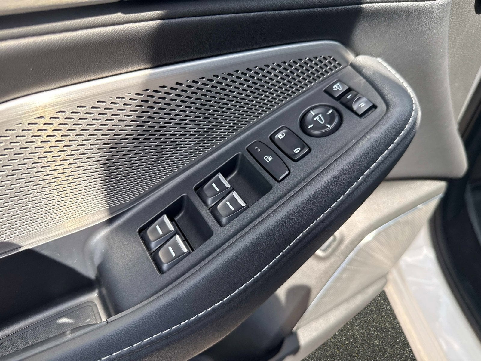 2024 Acura MDX w/Technology Package