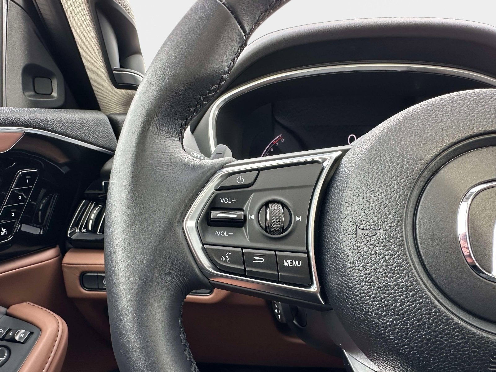 2025 Acura MDX w/Technology Package