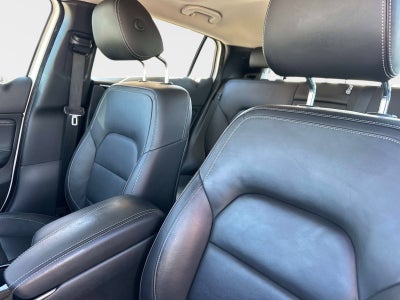 2017 INFINITI QX30 Premium